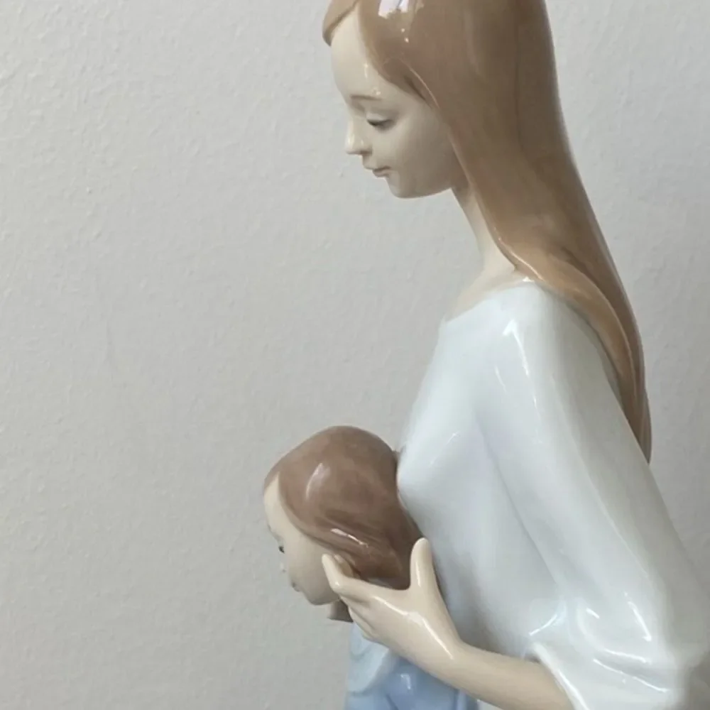 Authentic NAO Lladro My Beautiful Girl Porcelain Mother Daughter Figure NWOB